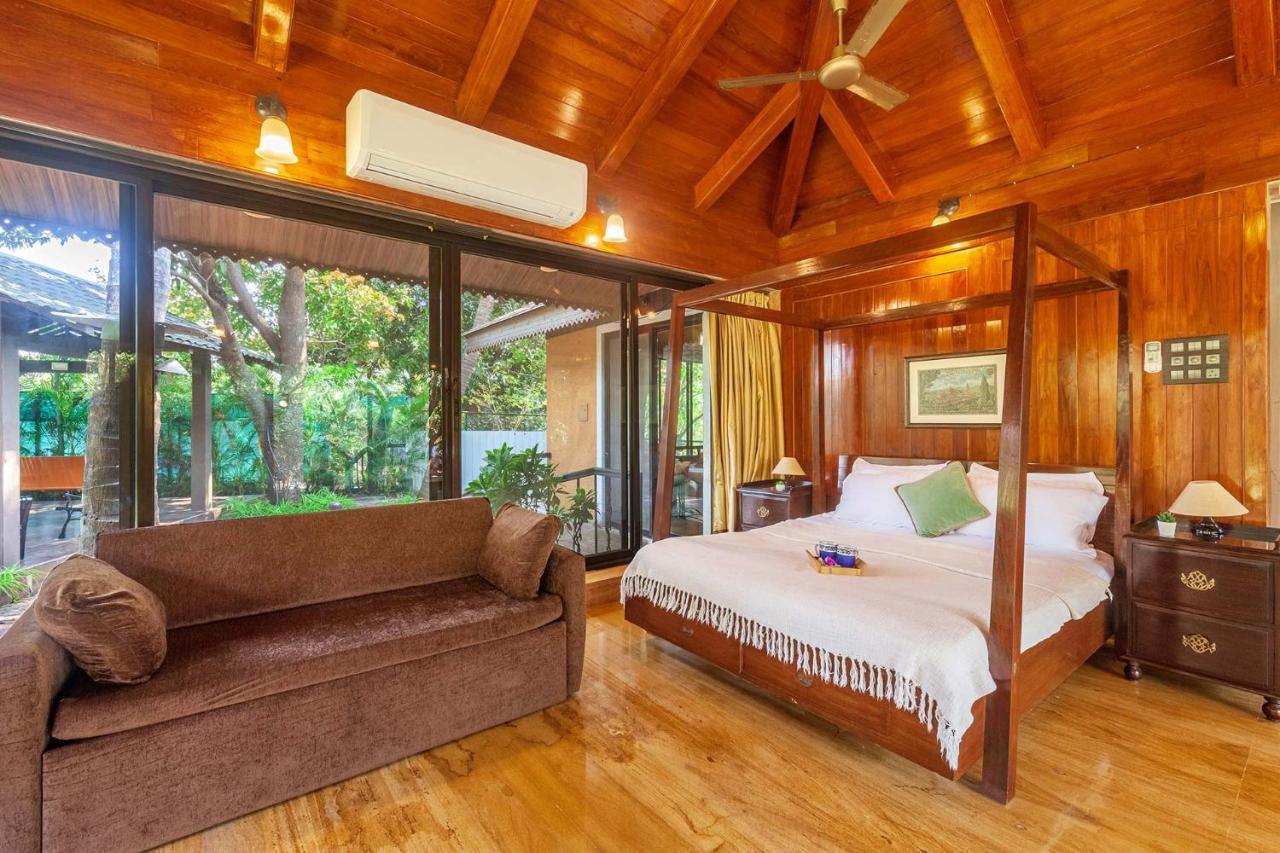 Stayvista'S Casa Palmera - Pet-Friendly Villa With Pool, Garden With Gazebo, And Indoor & Outdoor Games Alibag Bagian luar foto