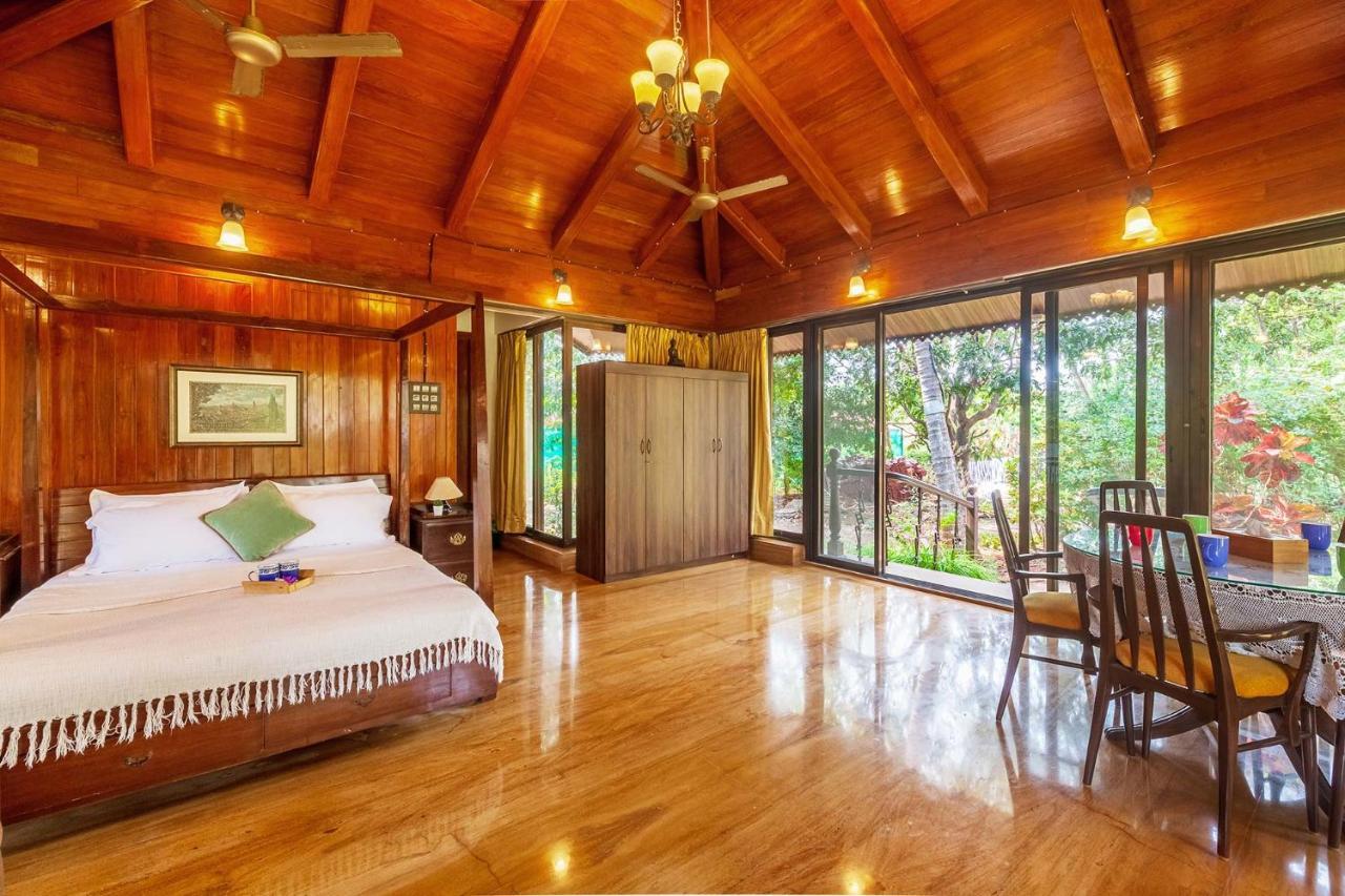 Stayvista'S Casa Palmera - Pet-Friendly Villa With Pool, Garden With Gazebo, And Indoor & Outdoor Games Alibag Bagian luar foto